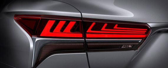 Noul Lexus LS 2018 (08)