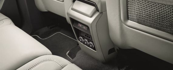 Noul Land Rover Discovery 2014 (21)