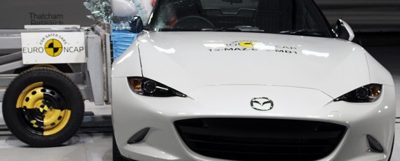 Noua Mazda MX-5 - 4 stele Euro NCAP