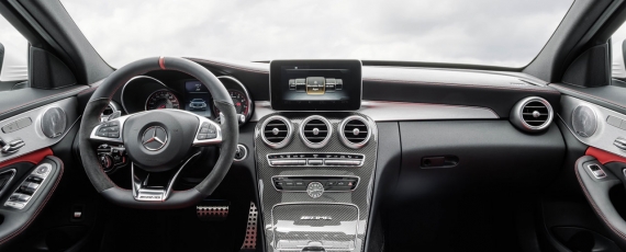 Noul Mercedes-AMG C63 interior (01)