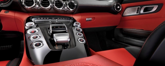 Noul Mercedes-AMG GT interior