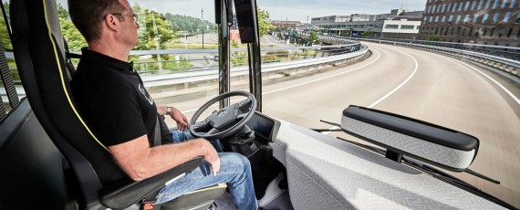 Mercedes-Benz Future Bus (07)