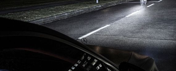 Mercedes-Benz HD DIGITAL LIGHT (04)
