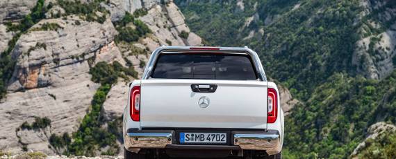 Noul Mercedes-Benz X-Class (04)