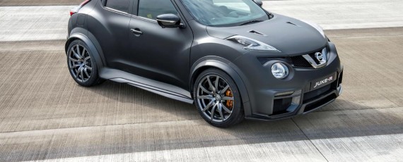 Nissan Juke-R 2.0 (02)
