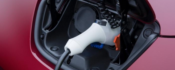 Nissan Leaf facelift - priza de încărcare