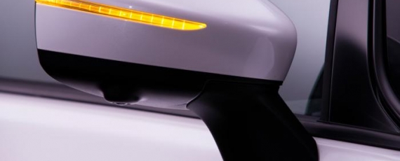Noul Nissan Note - oglinda