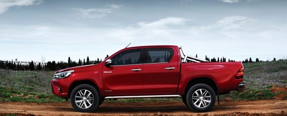 Noua Toyota Hilux 2017 (02)