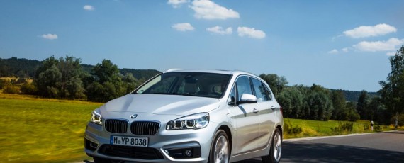 Noul BMW 225xe Active Tourer (01)