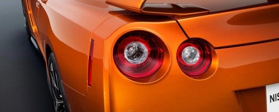 Noul Nissan GT-R 2017 (08)