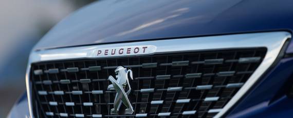 Peugeot 308 facelift - preturi Romania (04)