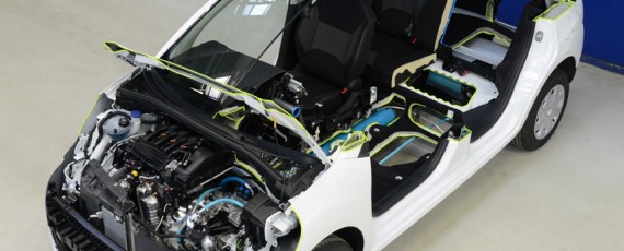 Peugeot/Citroen Hybrid Air (02)