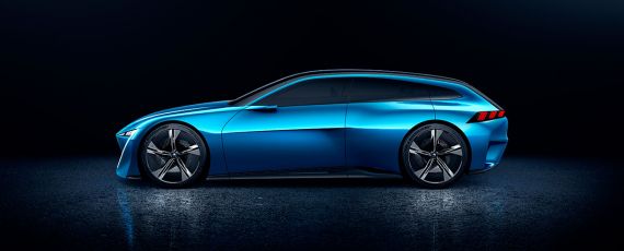 Conceptul Peugeot Instinct (07)