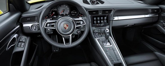 Noul Porsche 911 Carrera 4S - interior