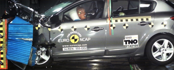 Noul Renault Megane - rezultate Euro NCAP 2014 (02)