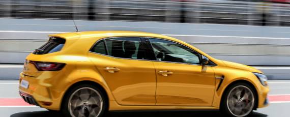 Noul Renault Megane RS Trophy (02)