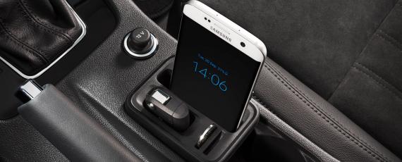SKODA Octavia 2017 - interior (03)
