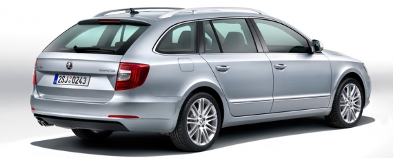 Noua Skoda Superb Combi 2013