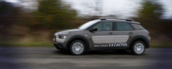 Test Drive Citroen C4 Cactus (02)