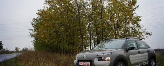 Test Drive Citroen C4 Cactus (05)