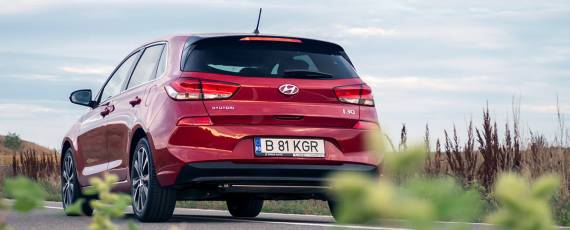 Test Hyundai i30 1.4 DIG-T 7DCT (07)