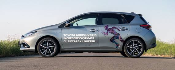 Test Toyota Auris Hybrid Black Edition (02)