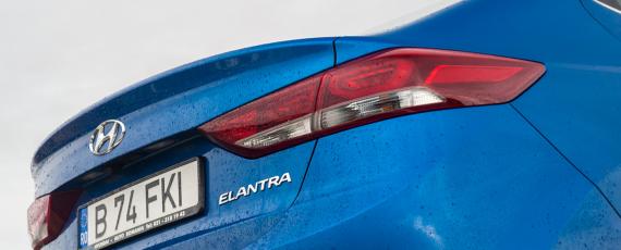 Test Hyundai Elantra 1.6 CRDi (10)