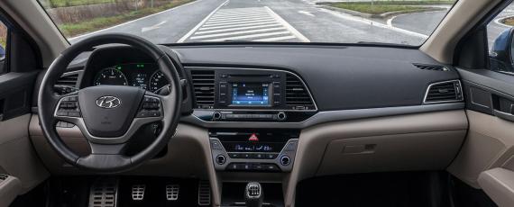 Test Hyundai Elantra 1.6 CRDi (16)