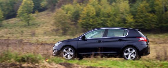 Test Peugeot 308 1.2 PureTech 130 EAT6 (06)