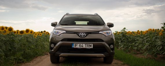 Test Toyota RAV4 2.0 D-4D Luxury (02)