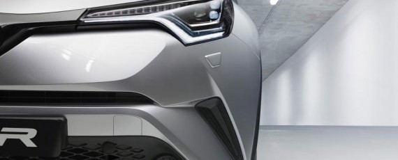 Noua Toyota C-HR 2017 (03)