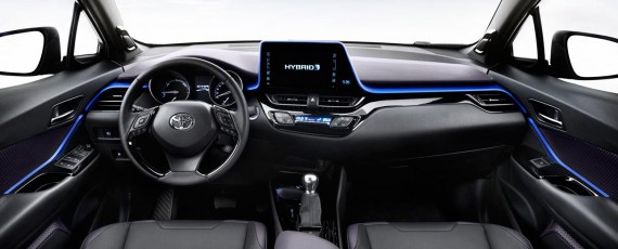 Toyota C-HR - interior (01)