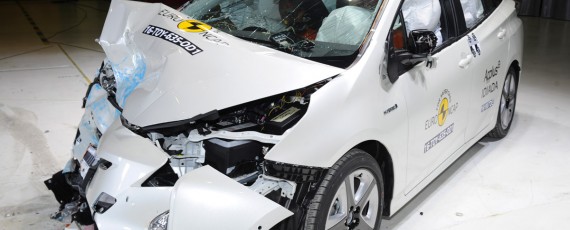 Toyota Prius 2016 - cinci stele Euro NCAP