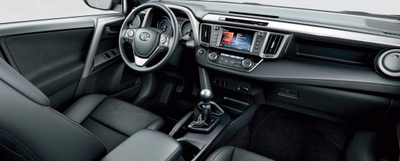Noua Toyota RAV4 hybrid 2016 - preturi Romania (08)