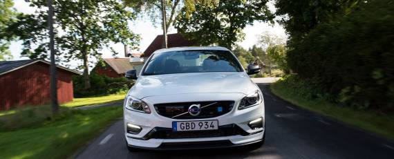 Volvo S60 Polestar 2018 (03)