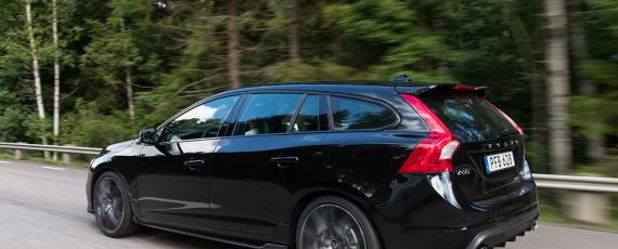 Volvo V60 Polestar 2018 (02)