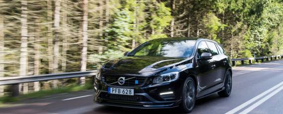 Volvo V60 Polestar 2018 (01)