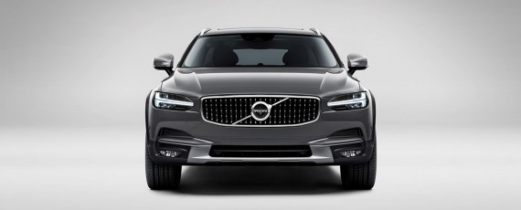 Volvo V90 Cross Country (02)