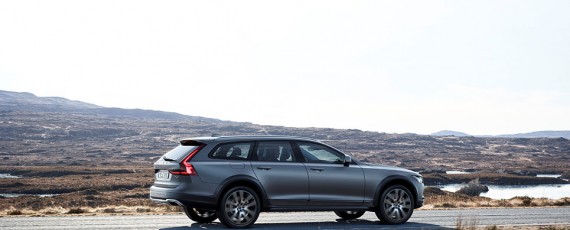 Volvo V90 Cross Country (08)