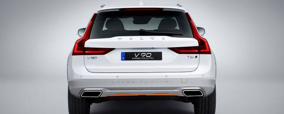 V90 Cross Country Volvo Ocean Race (04)