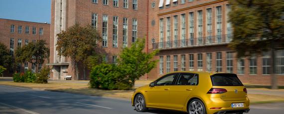 Volkswagen Golf 7 facelift (02)