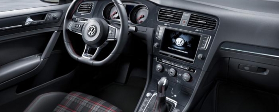 Volkswagen Golf 7 GTI - interior