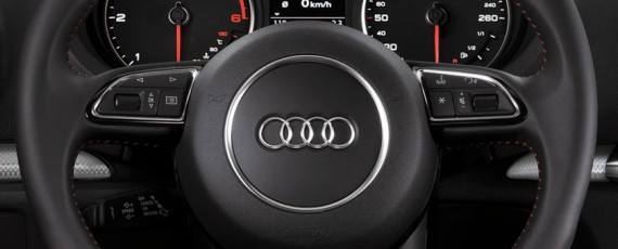 Audi - rechemare service SUA, airbaguri Takata