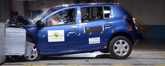 Dacia Sandero - 4 stele Euro NCAP 2013