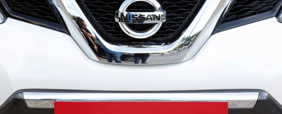 Nissan X-Trail - vandut pe Twitter