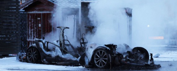 Tesla Model S - incendiu Norvegia
