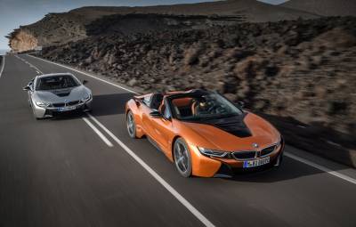 Noile BMW i8 Roadster și i8 Coupe facelift