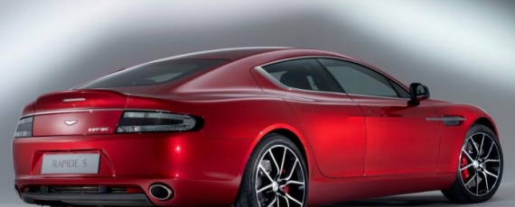 Aston Martin Rapide S - spate