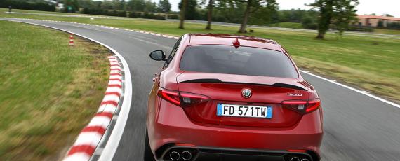 Alfa Romeo Giulia Quadrifoglio (02)