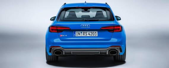 Audi RS 4 Avant 2018 (09)